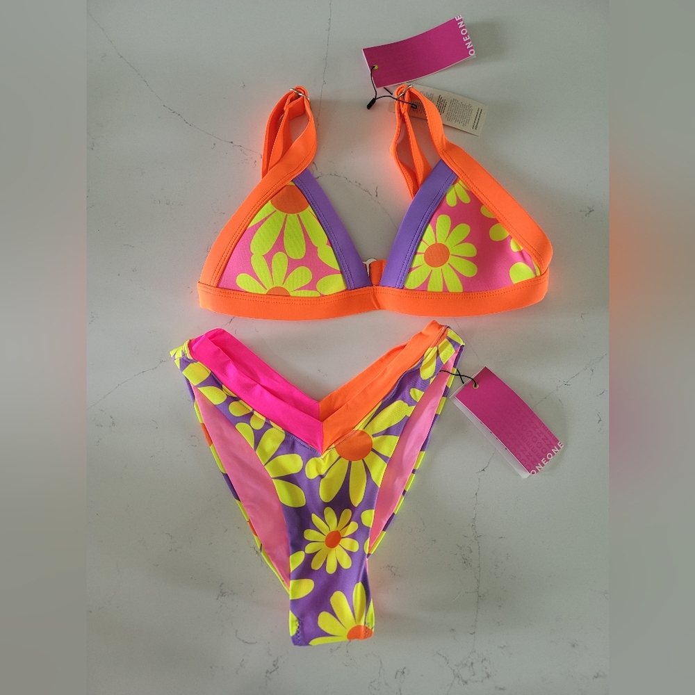 NWT OneOne Swimwear Bikini SET Daisy Kameron Jesse Small New Floral Flowers New